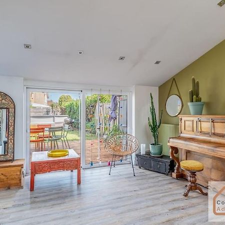 Maison A Lyon Parilly Avec Piscine, Jardin, Parking Prive & Proche Eurexpo Venissieux Ngoại thất bức ảnh