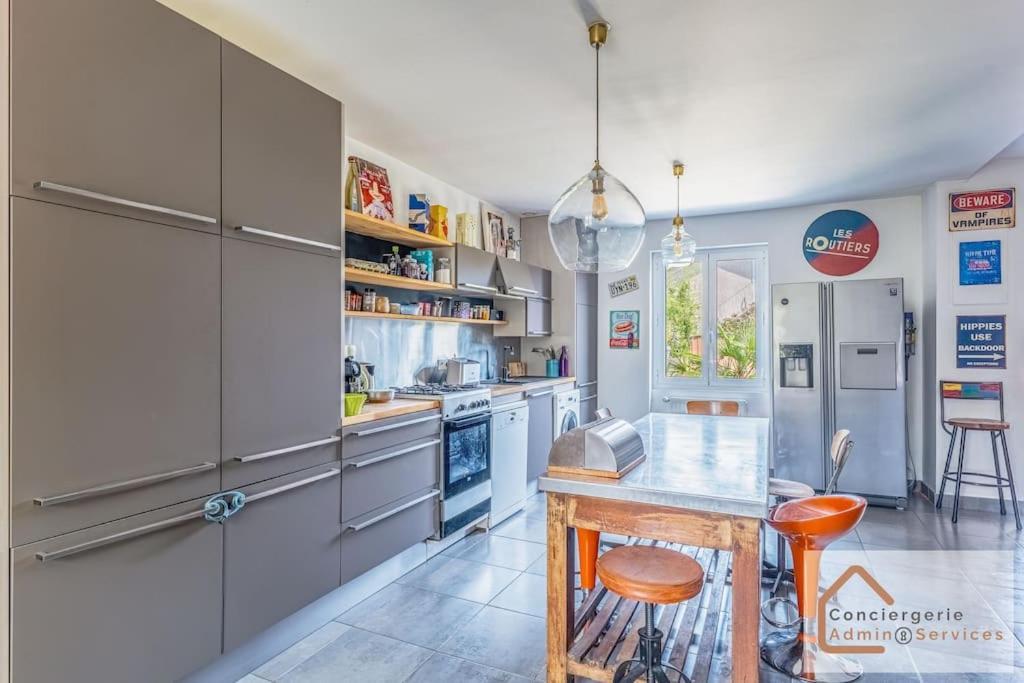 Maison A Lyon Parilly Avec Piscine, Jardin, Parking Prive & Proche Eurexpo Venissieux Ngoại thất bức ảnh